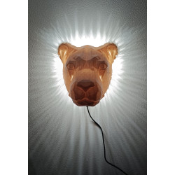 Lion avec crinière lumineuse