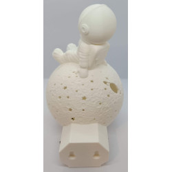 Petit astronaute sur la lune