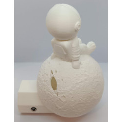 Petit astronaute sur la lune
