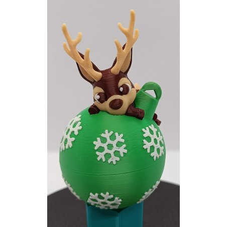 Boule de sapin : petit renne